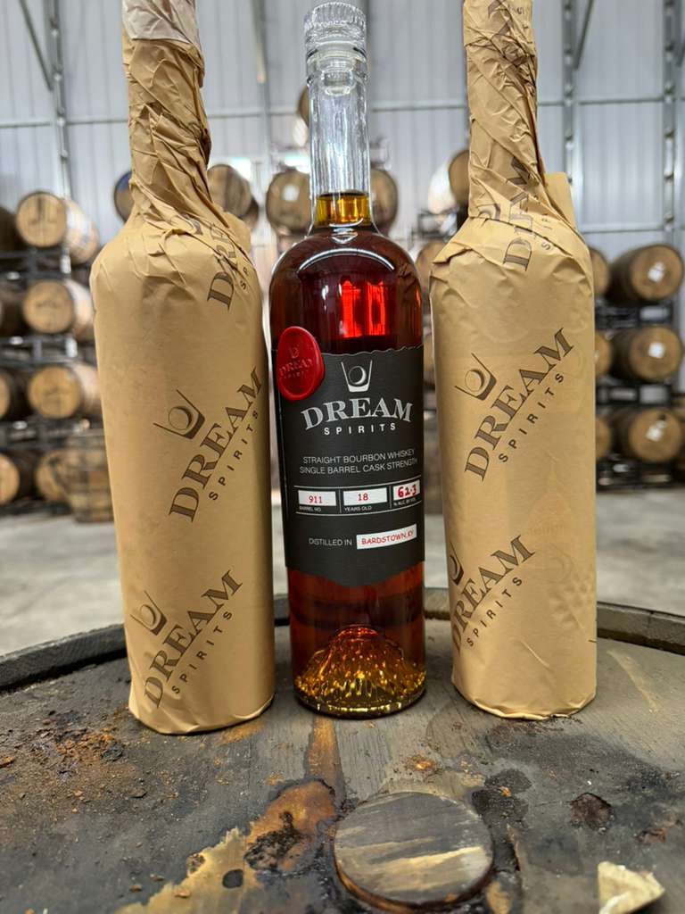 b no 911 Dream Spirits Bourbon 18 Years Old Barrel 911 Single 62.3% ABV - Image 1